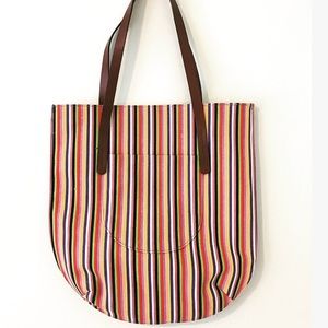 GAP Unique Vintage Canvas Purse!